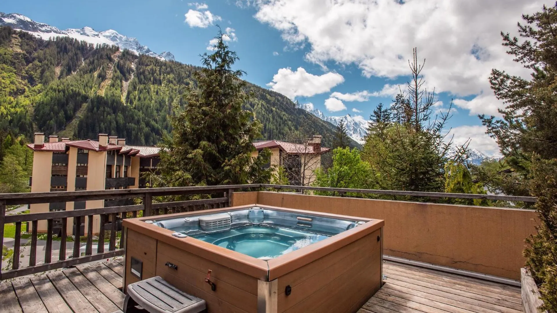 Les Melees Apartments - Alpes Travel - Argentiere Chamonix