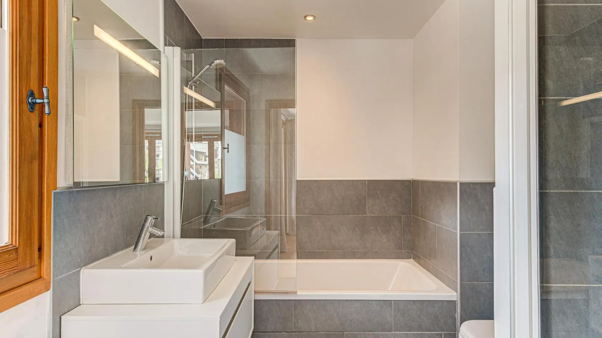Les Melees Apartments - Alpes Travel - Argentiere Chamonix
