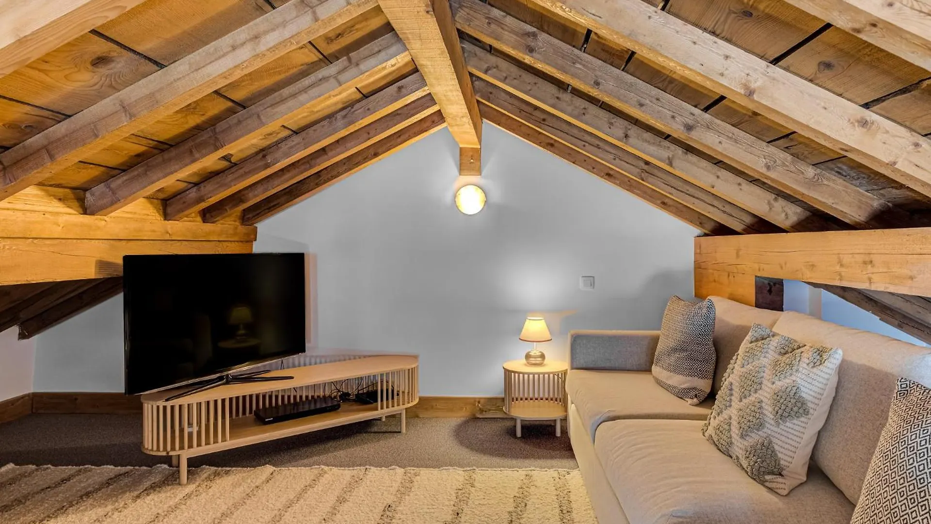 Les Melees Apartments - Alpes Travel - Argentiere Chamonix France