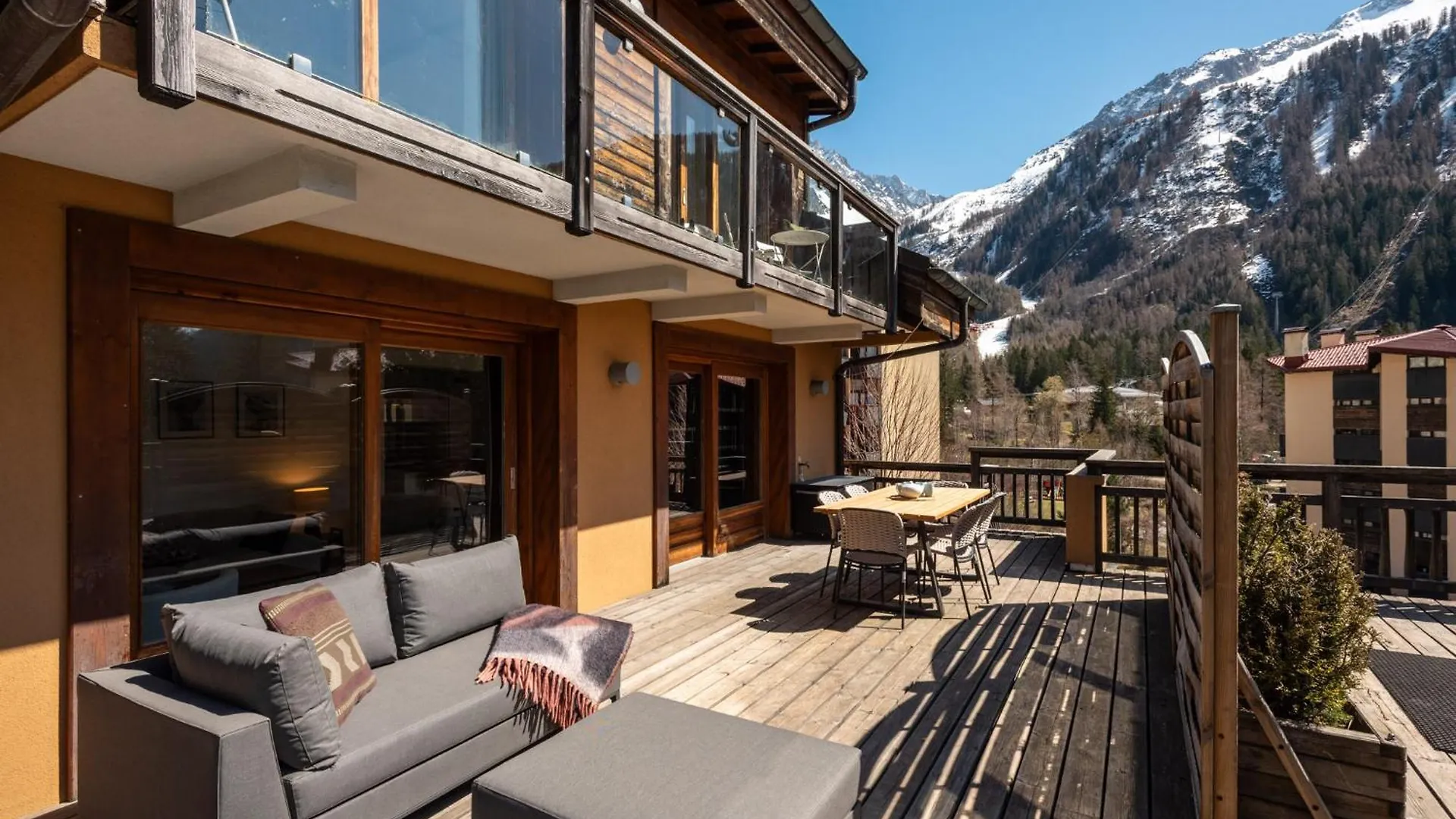 Les Melees Apartments - Alpes Travel - Argentiere Chamonix