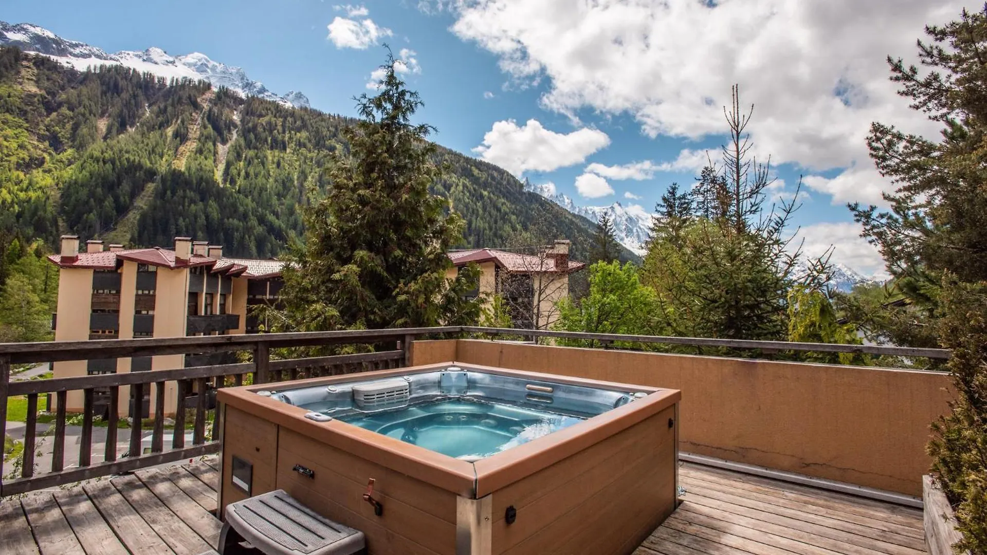 Les Melees Apartments - Alpes Travel - Argentiere Chamonix