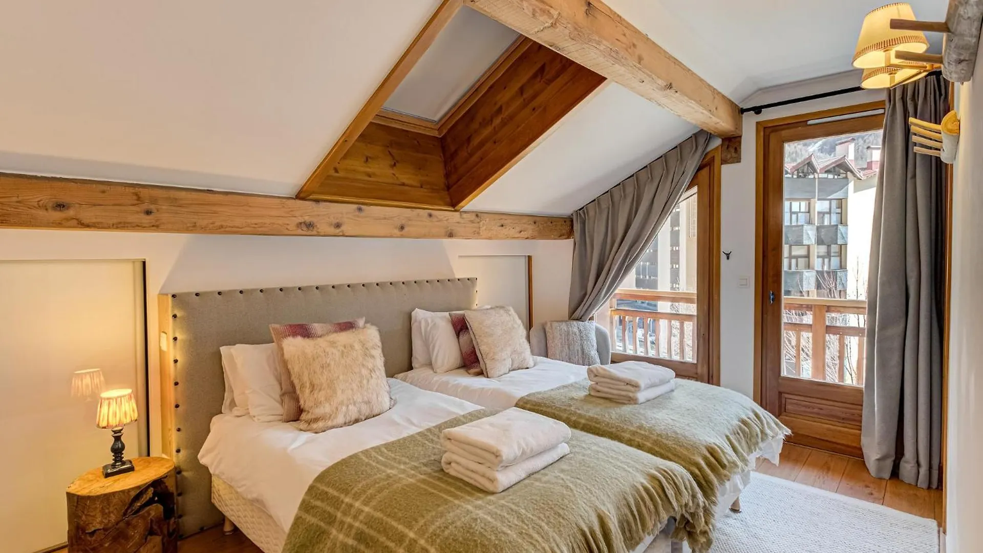 Les Melees Apartments - Alpes Travel - Argentiere Chamonix France